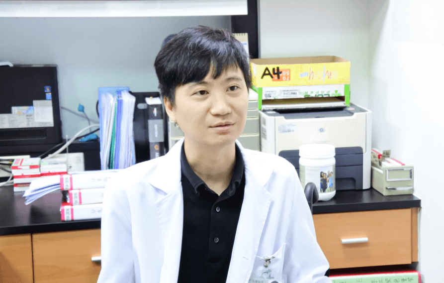 專訪肌萎症生命鬥士陳燕麟醫師——獻身志業　擁抱人生的不完美