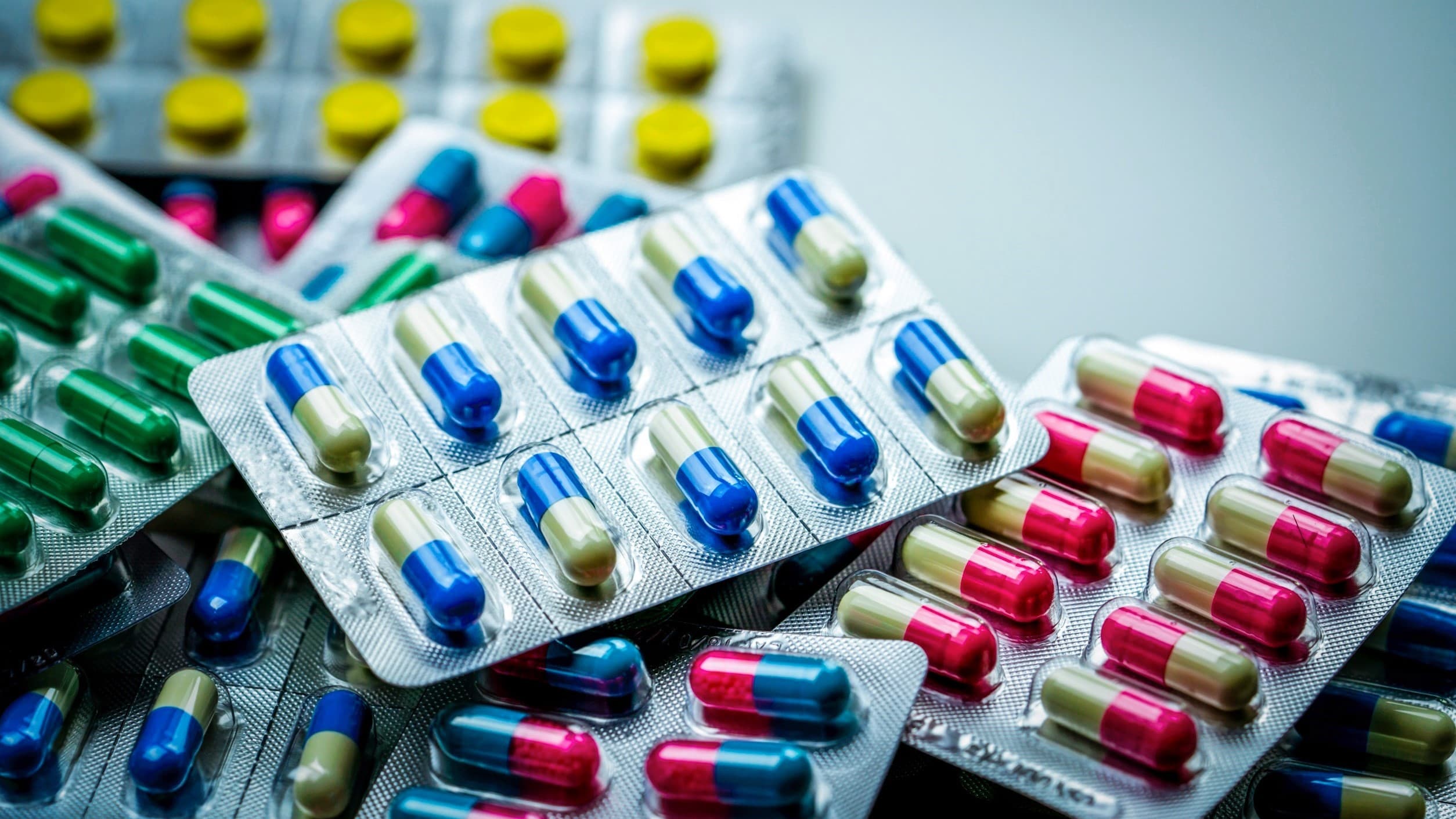 多家跨國藥廠鼎力贊助，抗生素抗藥性禍害紀錄片全球首播