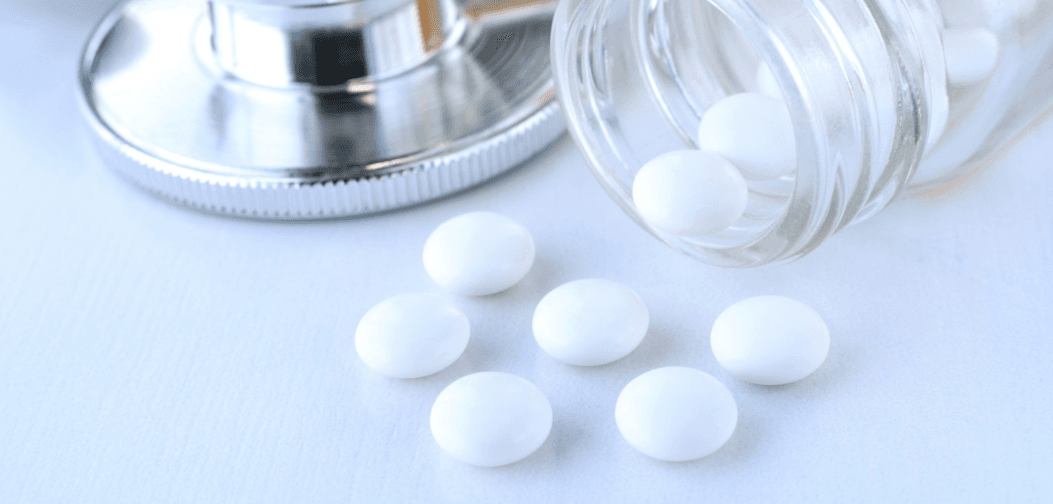 【圖解】2025 FDA 新藥核准：46 項新療法，腫瘤續熱、非腫瘤突破與監管重寫