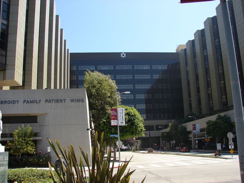 1889年12月16日 美國 Cedars-Sinai 心臟研究院為基因工程和治療心律不整帶來重大突破